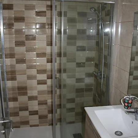 Yellow Mountain Apartment Arona (Tenerife)